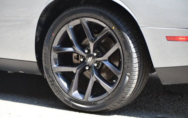 Used 2022 Dodge Challenger SXT w/ Blacktop Package image 6
