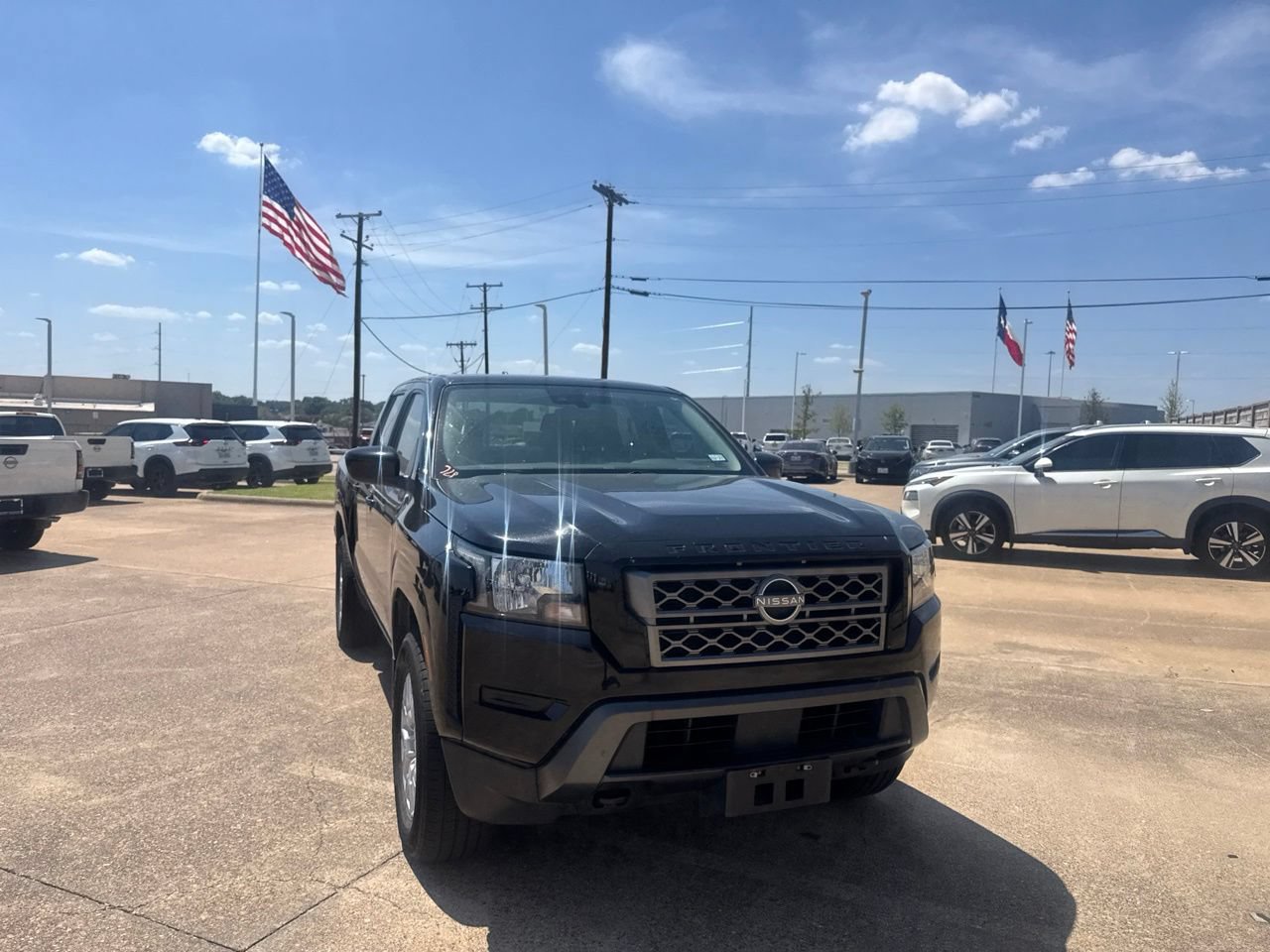 Certified 2022 Nissan Frontier SV AWD/4WD image 3