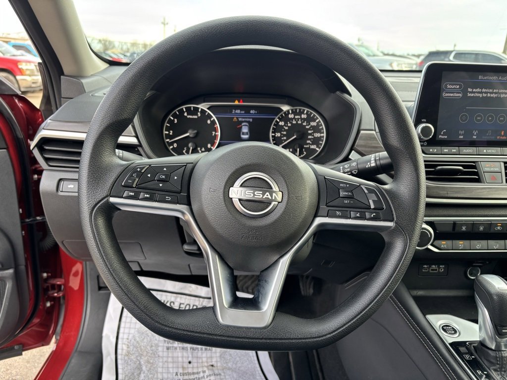Used 2023 Nissan Altima 2.5 SV image 14