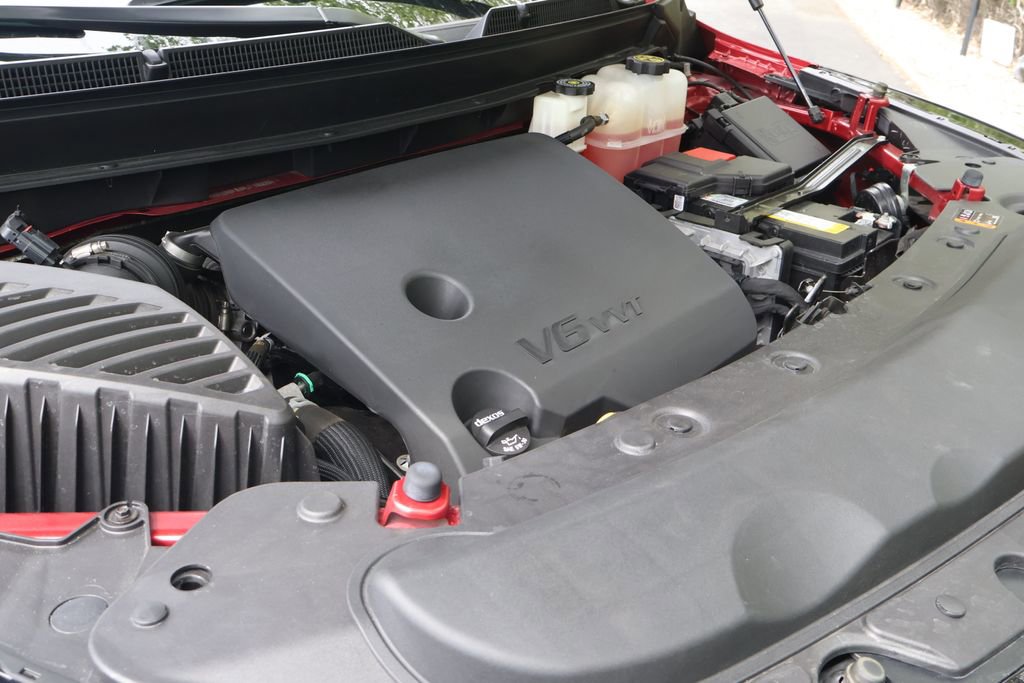 Used 2024 Buick Enclave Essence FWD image 14