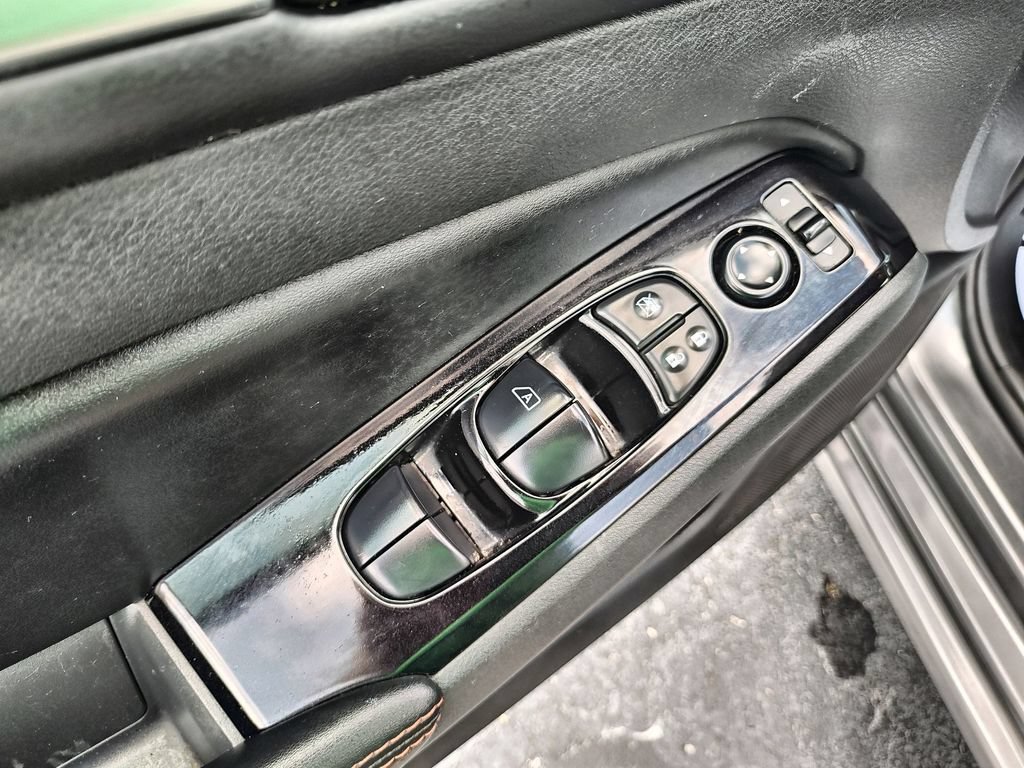 Used 2024 Nissan Altima 2.5 SR FWD image 13
