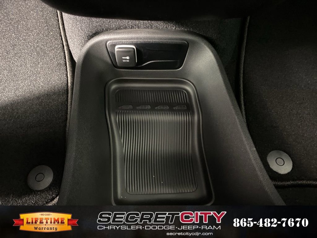 New 2026 Chrysler Pacifica Select image 27