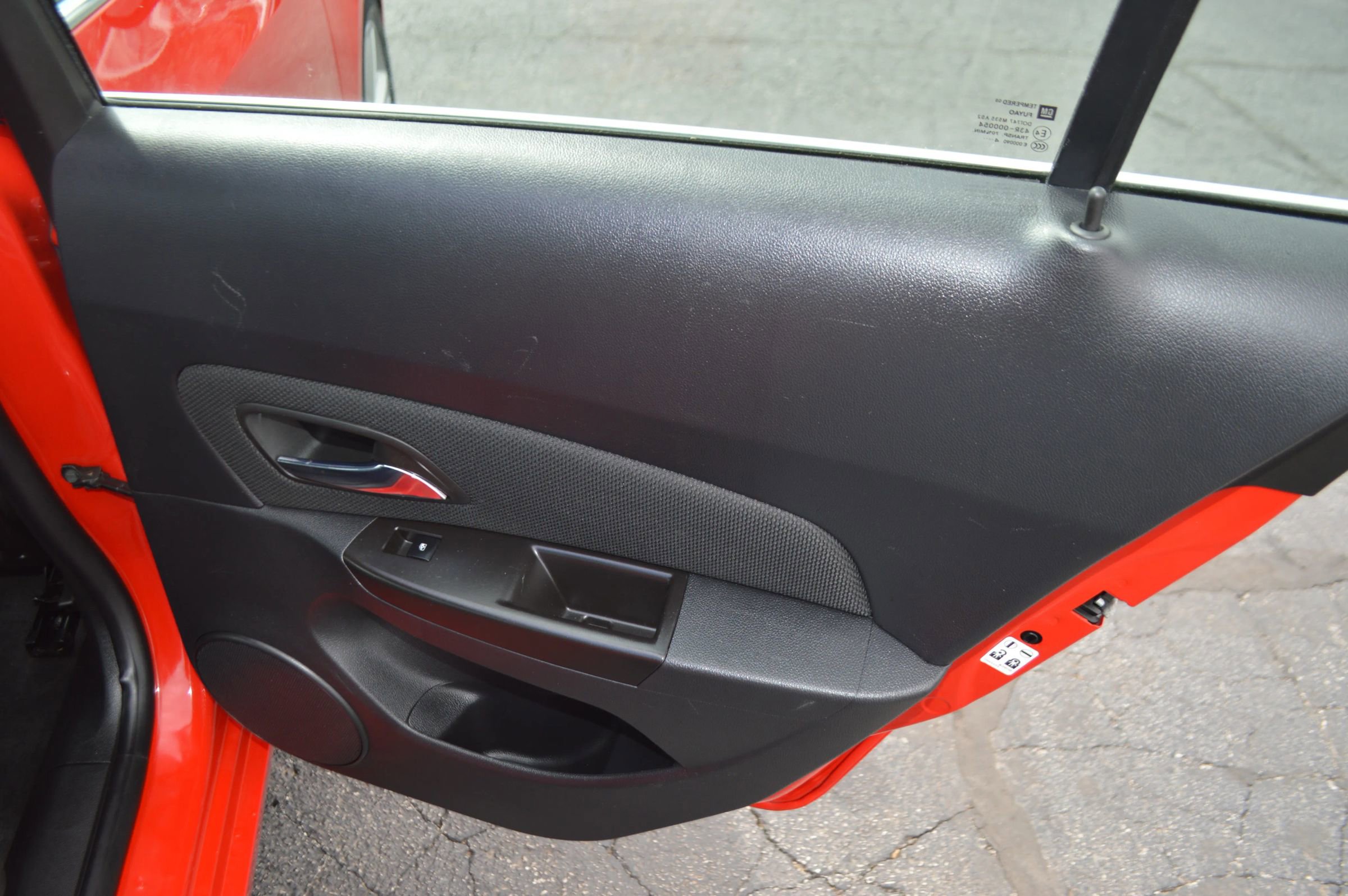 Used 2015 Chevrolet Cruze LT image 24