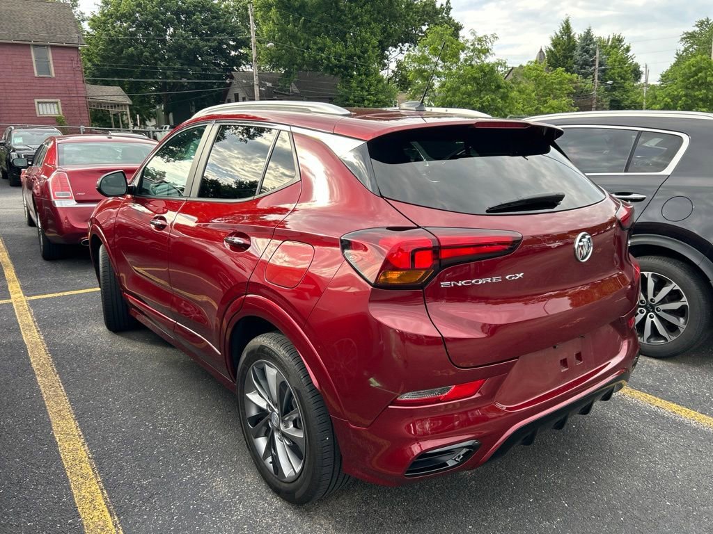 Used 2023 Buick Encore GX Select w/ Sport Touring Package FWD image 9