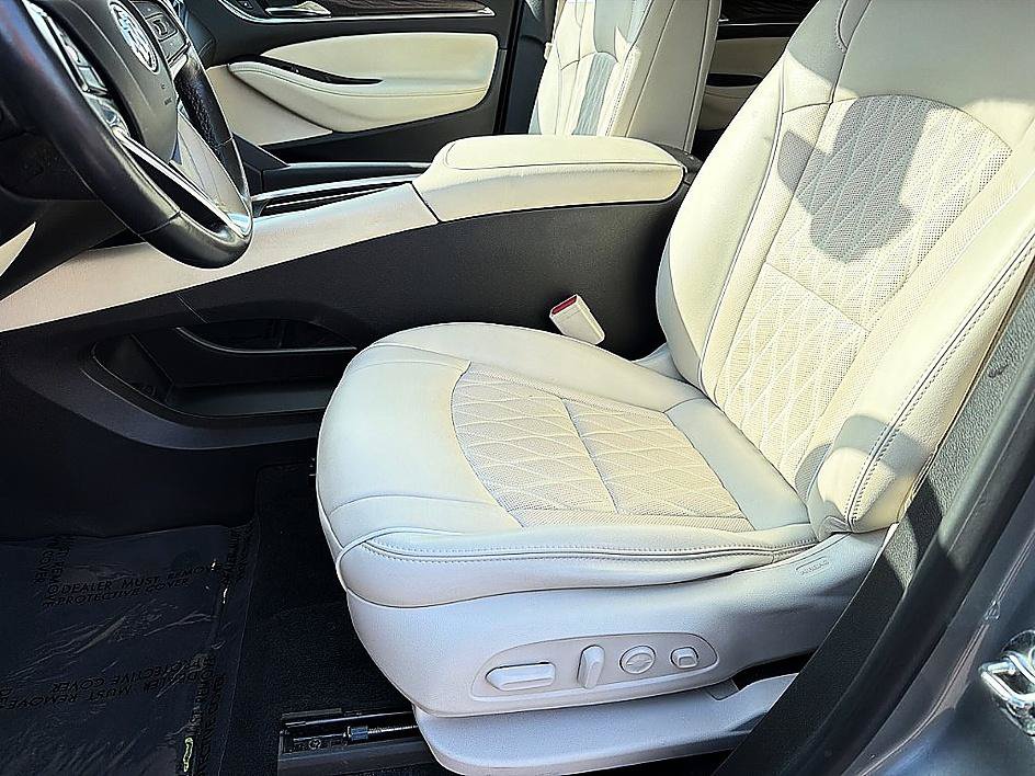 Used 2024 Buick Enclave Avenir w/ Avenir Technology Package FWD image 12