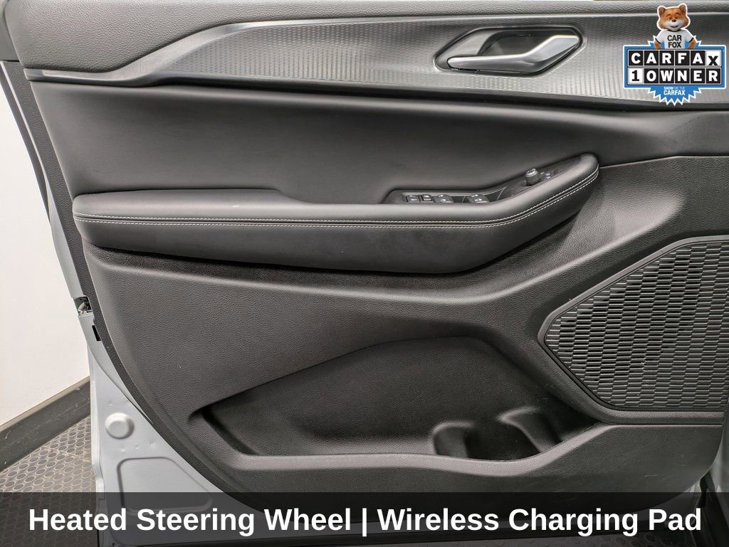 Used 2024 Jeep Grand Cherokee L Altitude image 10