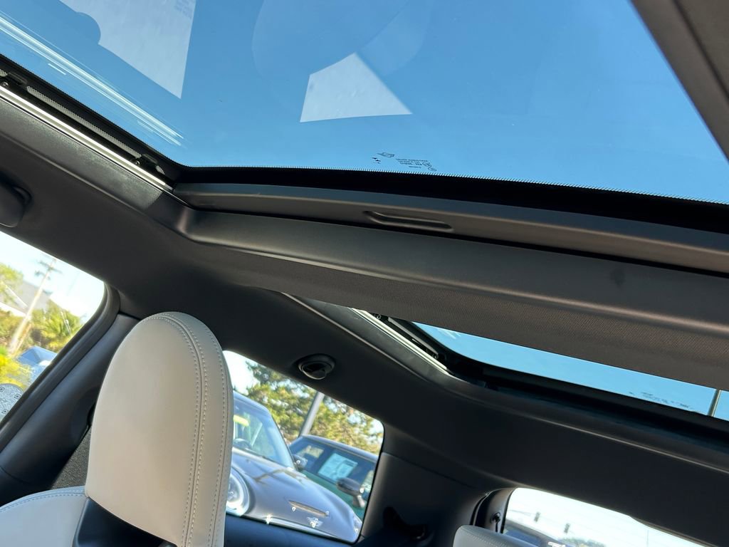 Used 2025 MINI Cooper S FWD image 16