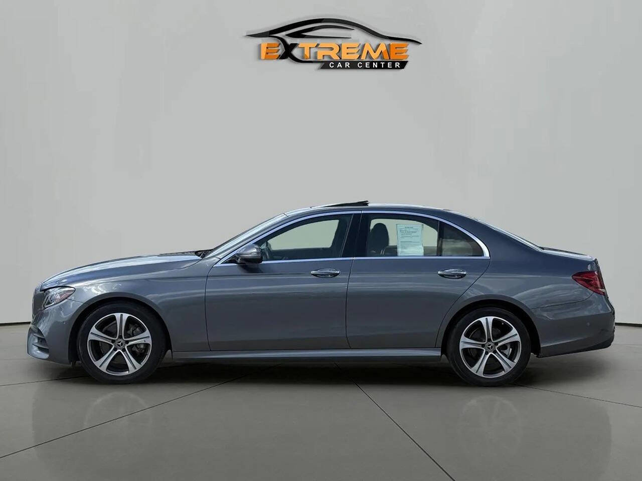 Used 2018 Mercedes-Benz E 300 4MATIC image 3