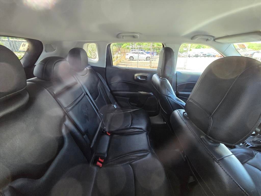 Used 2018 Jeep Compass Limited w/ Navigation Group AWD/4WD image 5