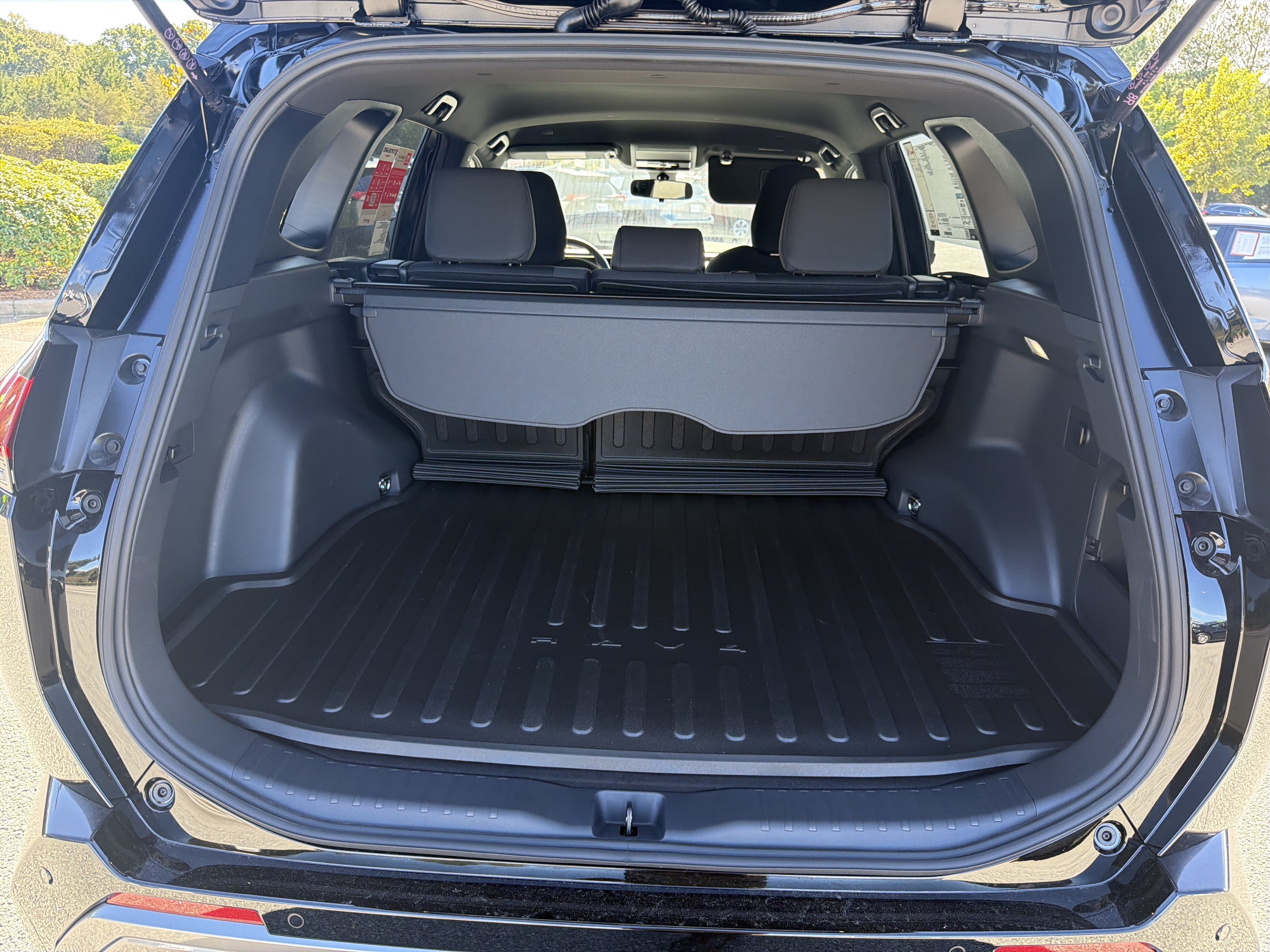 New 2026 Toyota RAV4 SE AWD/4WD image 18