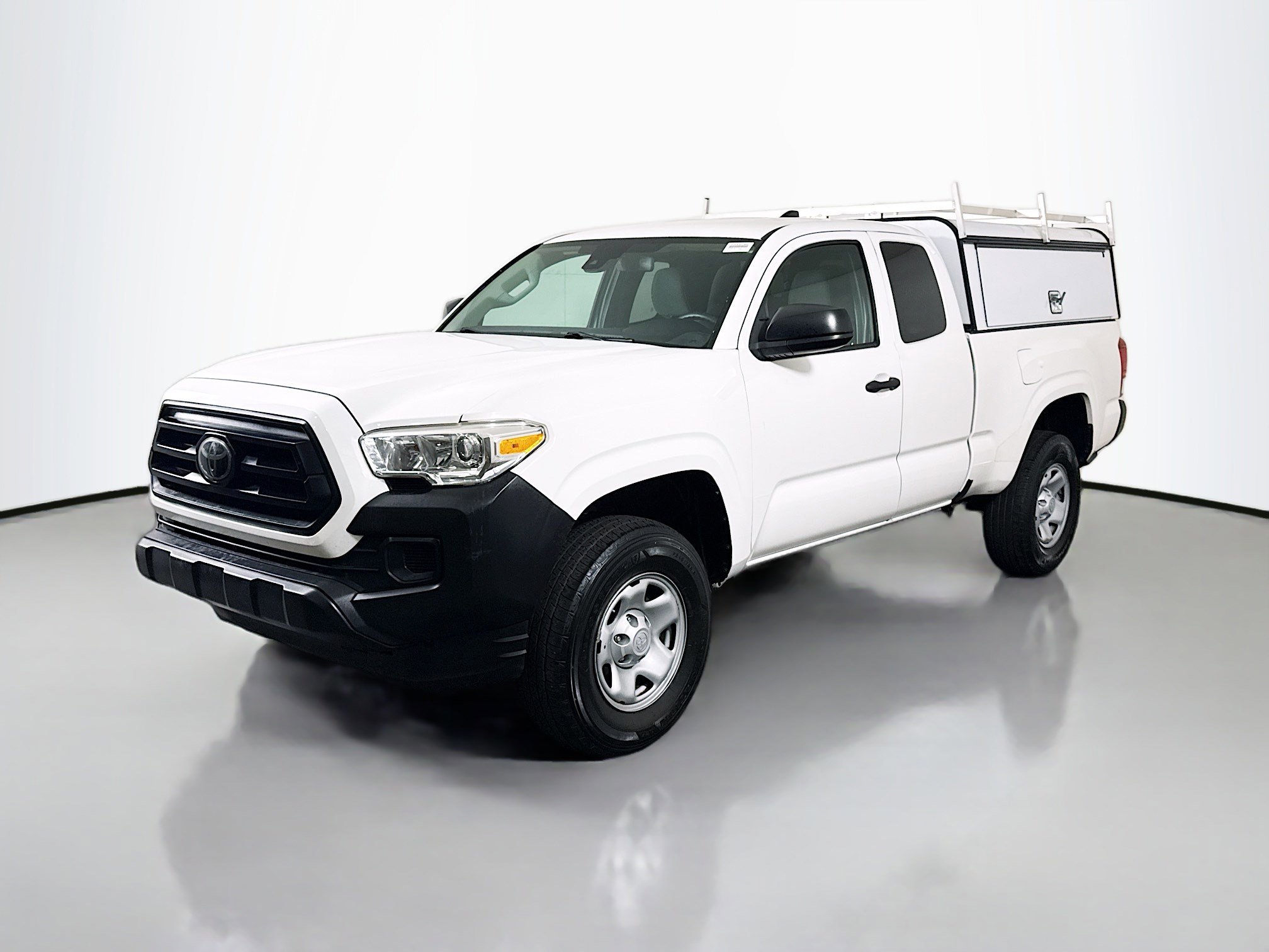 Used 2021 Toyota Tacoma SR RWD image 4