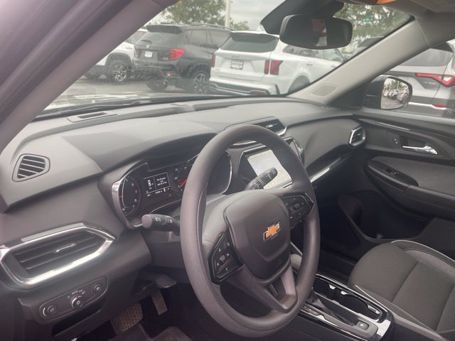 Used 2023 Chevrolet TrailBlazer LT w/ Convenience Package FWD image 8