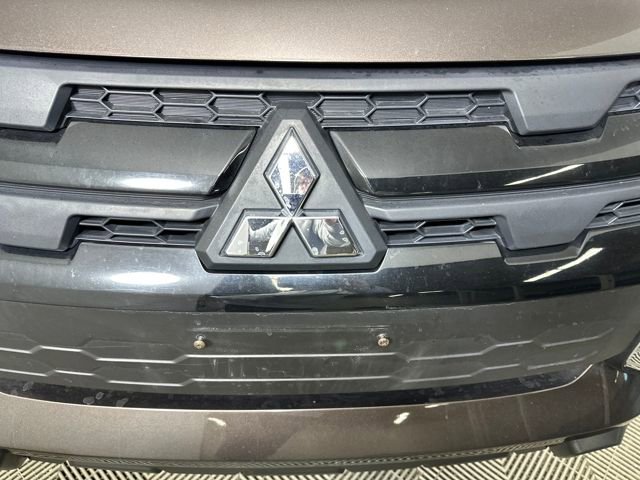 Used 2024 Mitsubishi Outlander Sport LE image 9