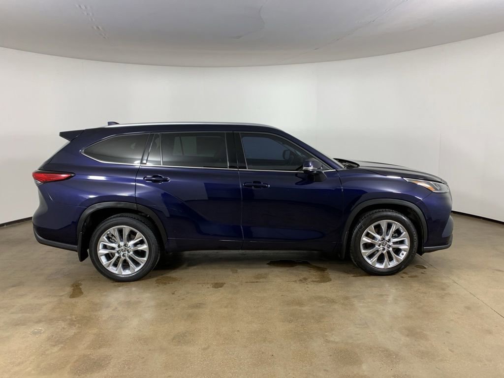 Used 2023 Toyota Highlander Limited AWD/4WD image 7