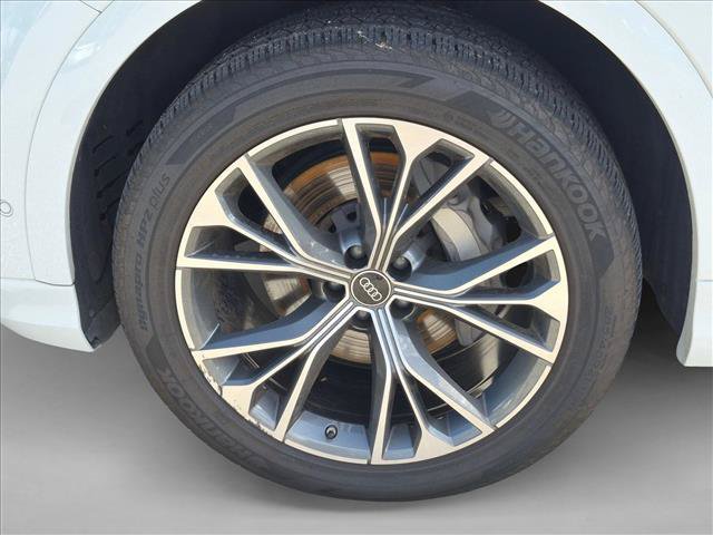 Used 2023 Audi Q8 Premium Plus w/ Premium Plus Package AWD/4WD image 22