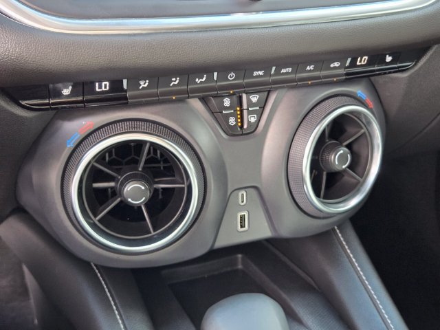 Certified 2025 Chevrolet Blazer LT w/ Sound & Technology Package FWD image 22