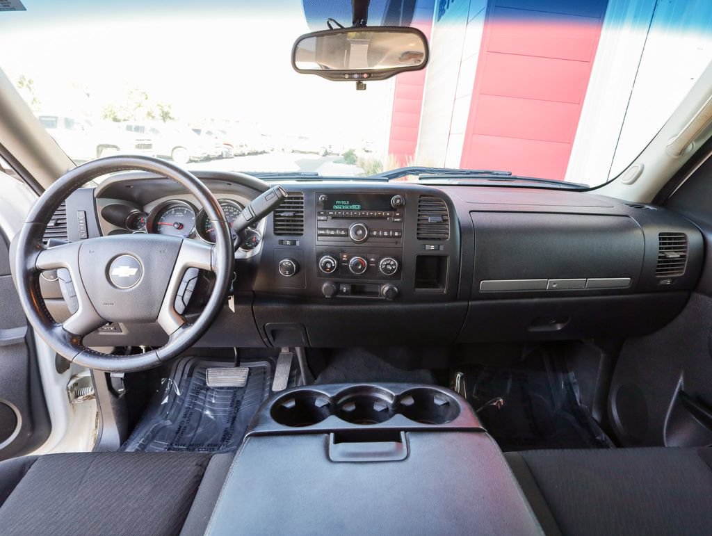 Used 2014 Chevrolet Silverado 2500 LT AWD/4WD image 17