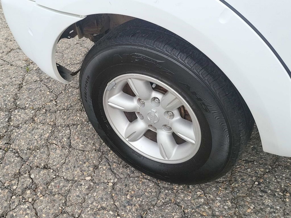 Used 2003 Nissan Frontier XE w/ Value Truck Pkg image 12