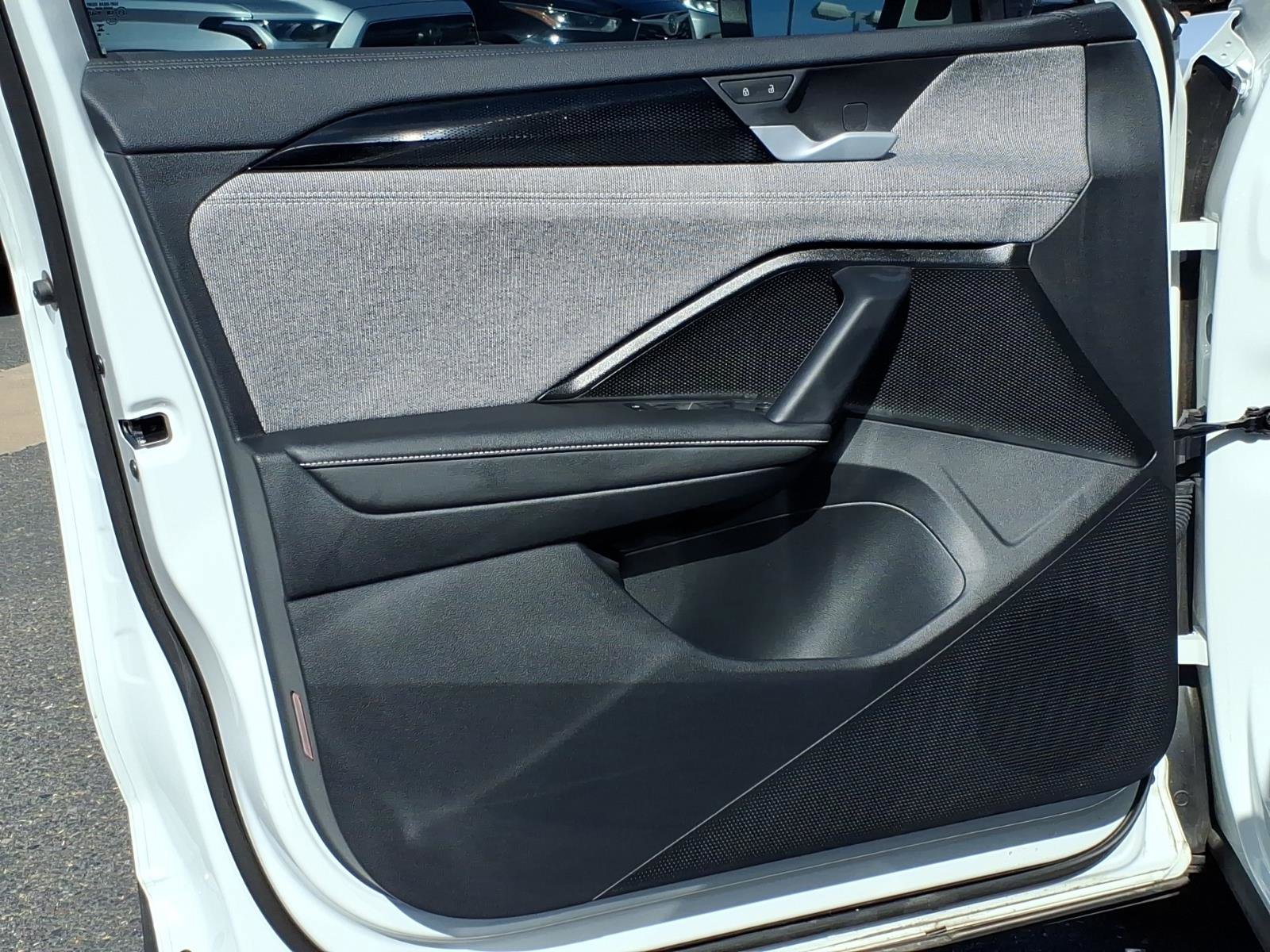 Certified 2025 Volkswagen Tiguan S FWD image 17
