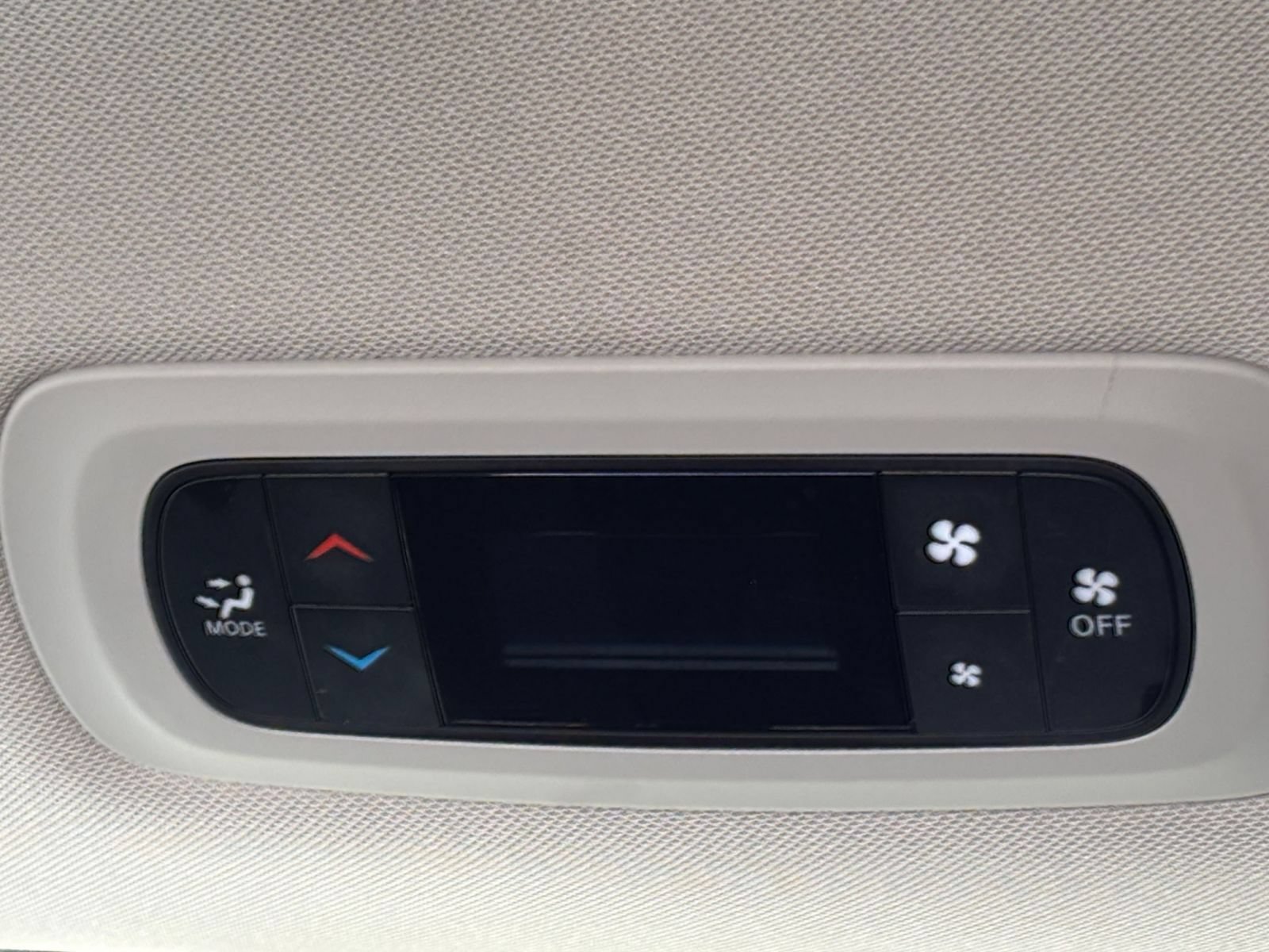Used 2024 Chrysler Voyager LX FWD image 24
