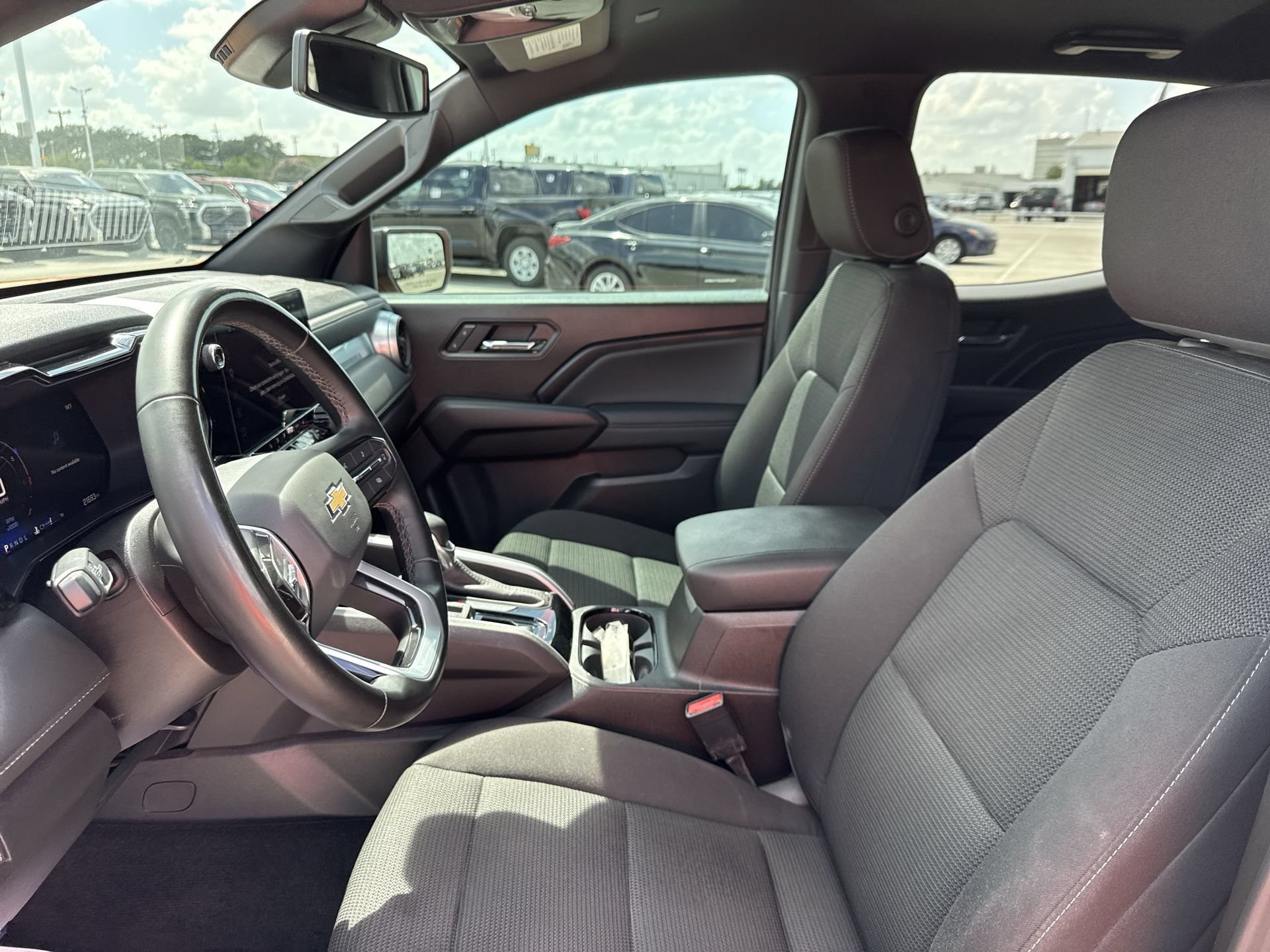 Used 2026 Chevrolet Colorado LT RWD image 13