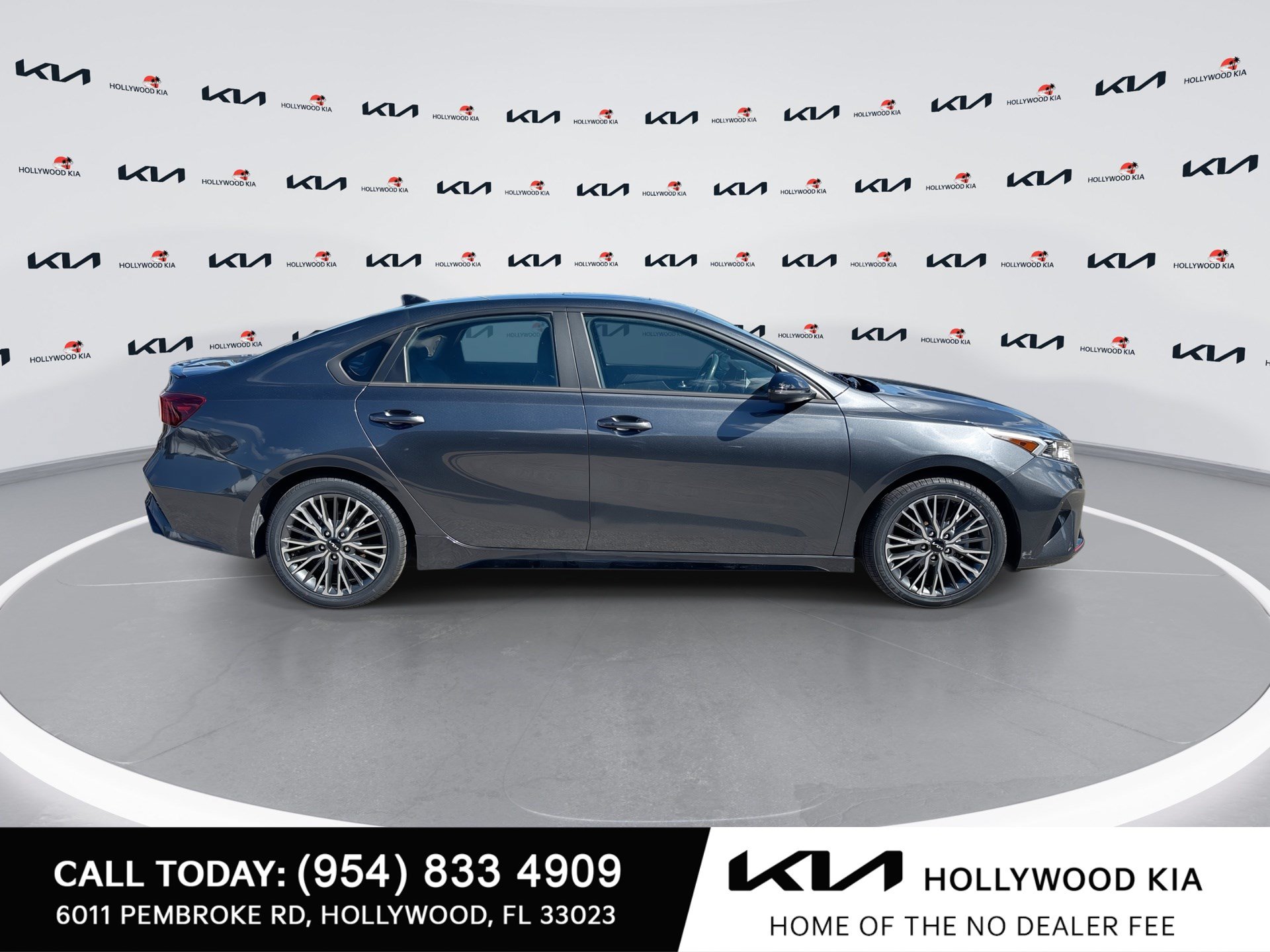 Used 2023 Kia Forte GT-Line w/ GT-Line Premium Package FWD image 9