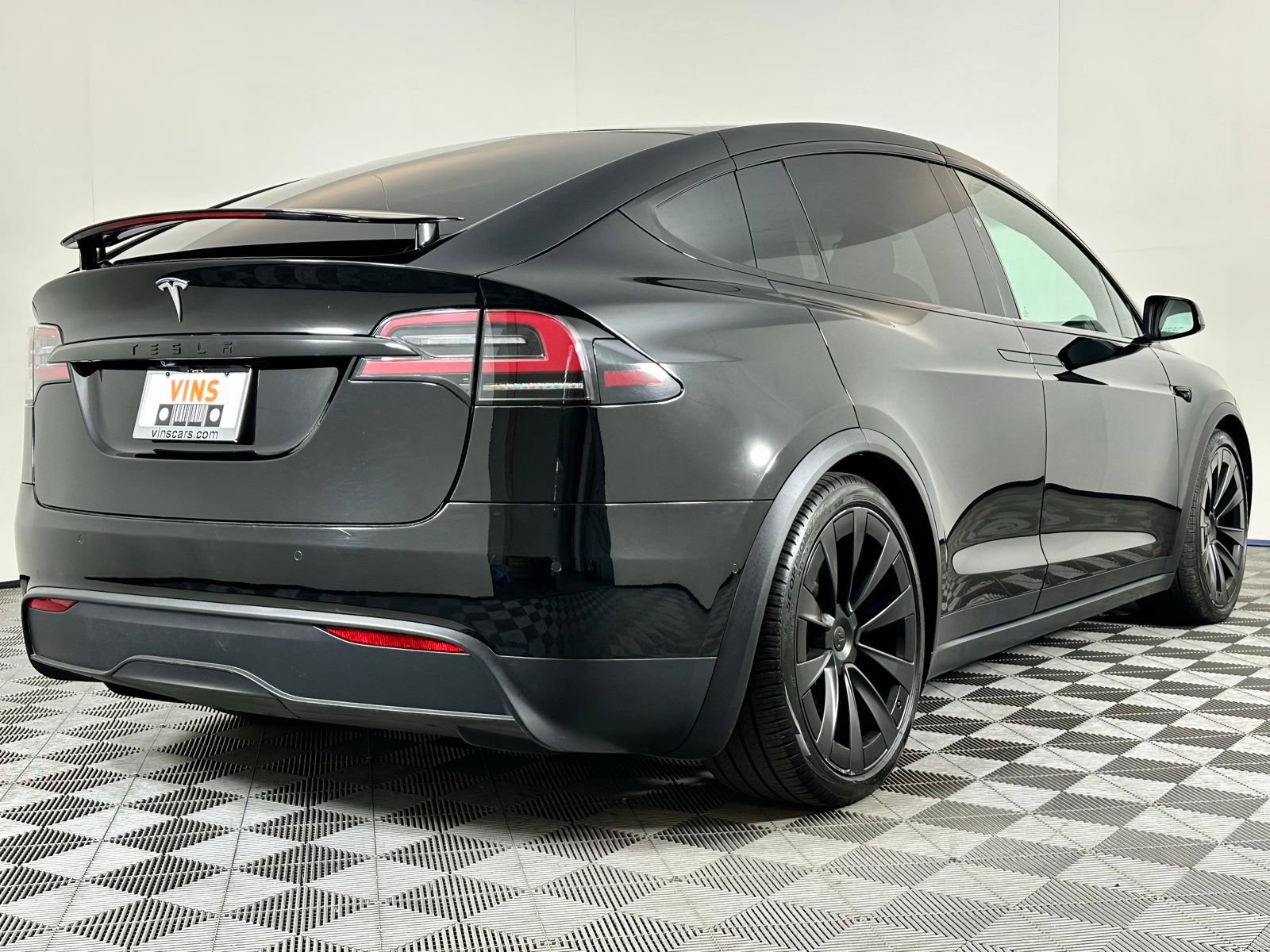 Used 2023 Tesla Model X AWD/4WD image 6