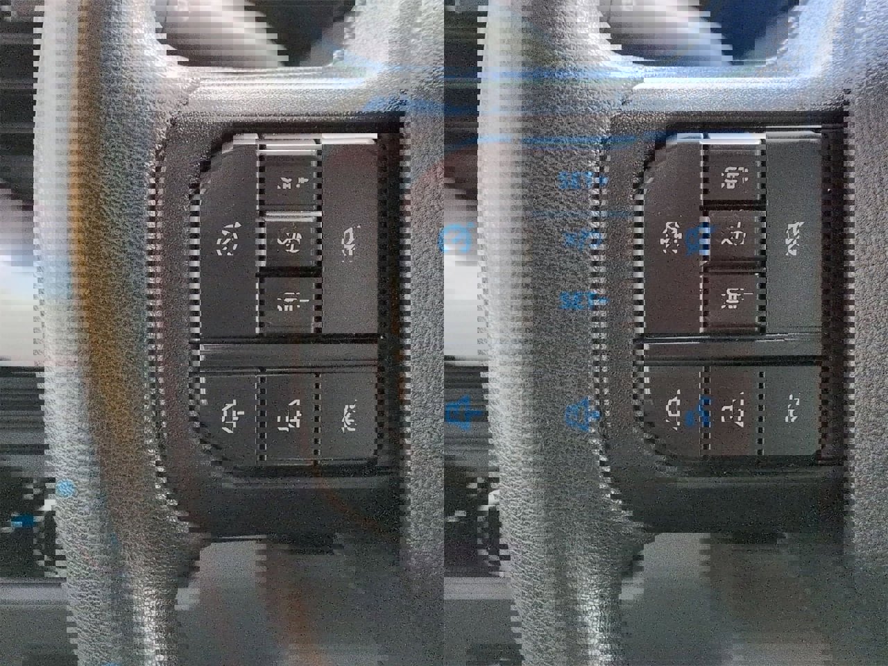 Used 2023 Ford F250 XL w/ FX4 Off-Road Package image 13