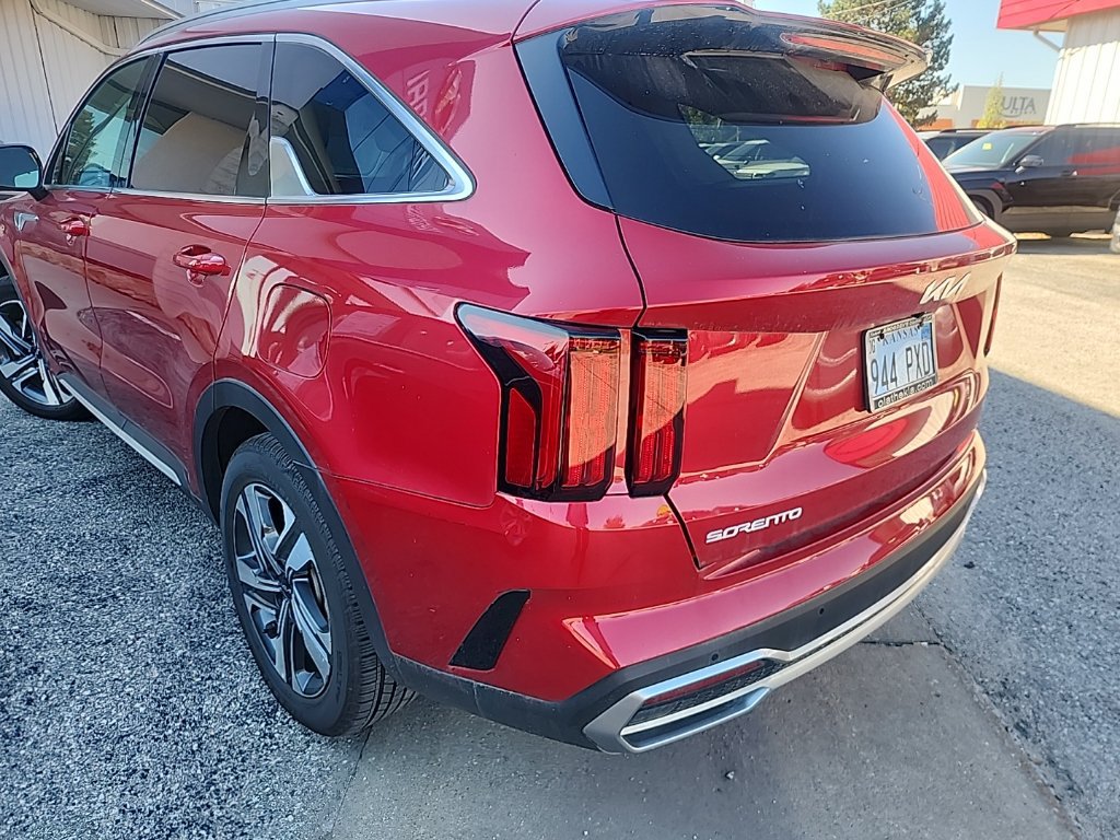 Used 2023 Kia Sorento SX Prestige w/ Panoramic Sunroof Package AWD/4WD image 18