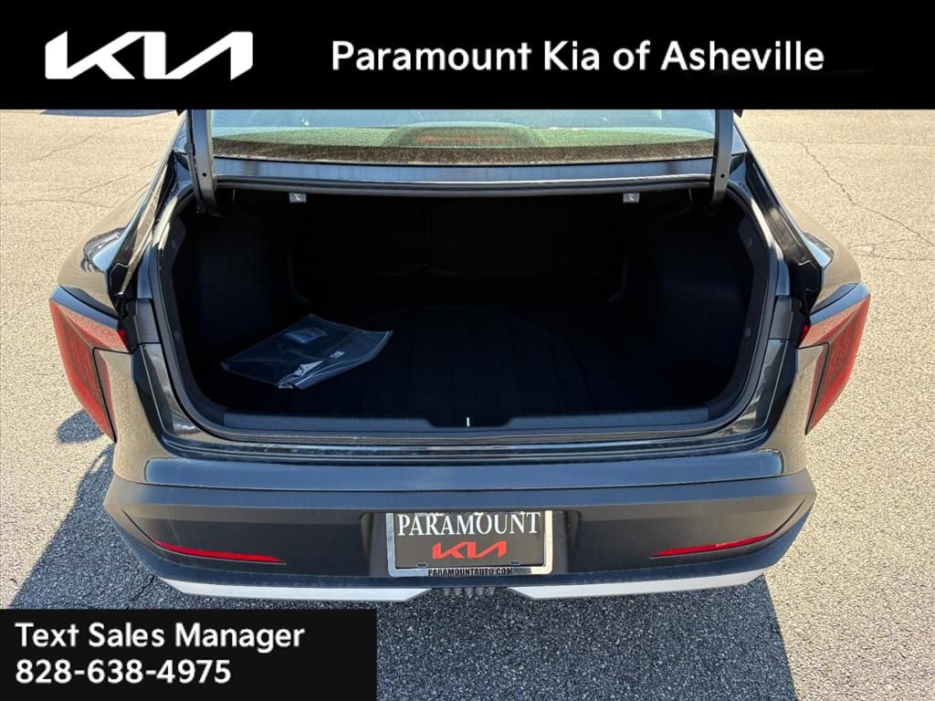 New 2025 Kia K4 EX image 29