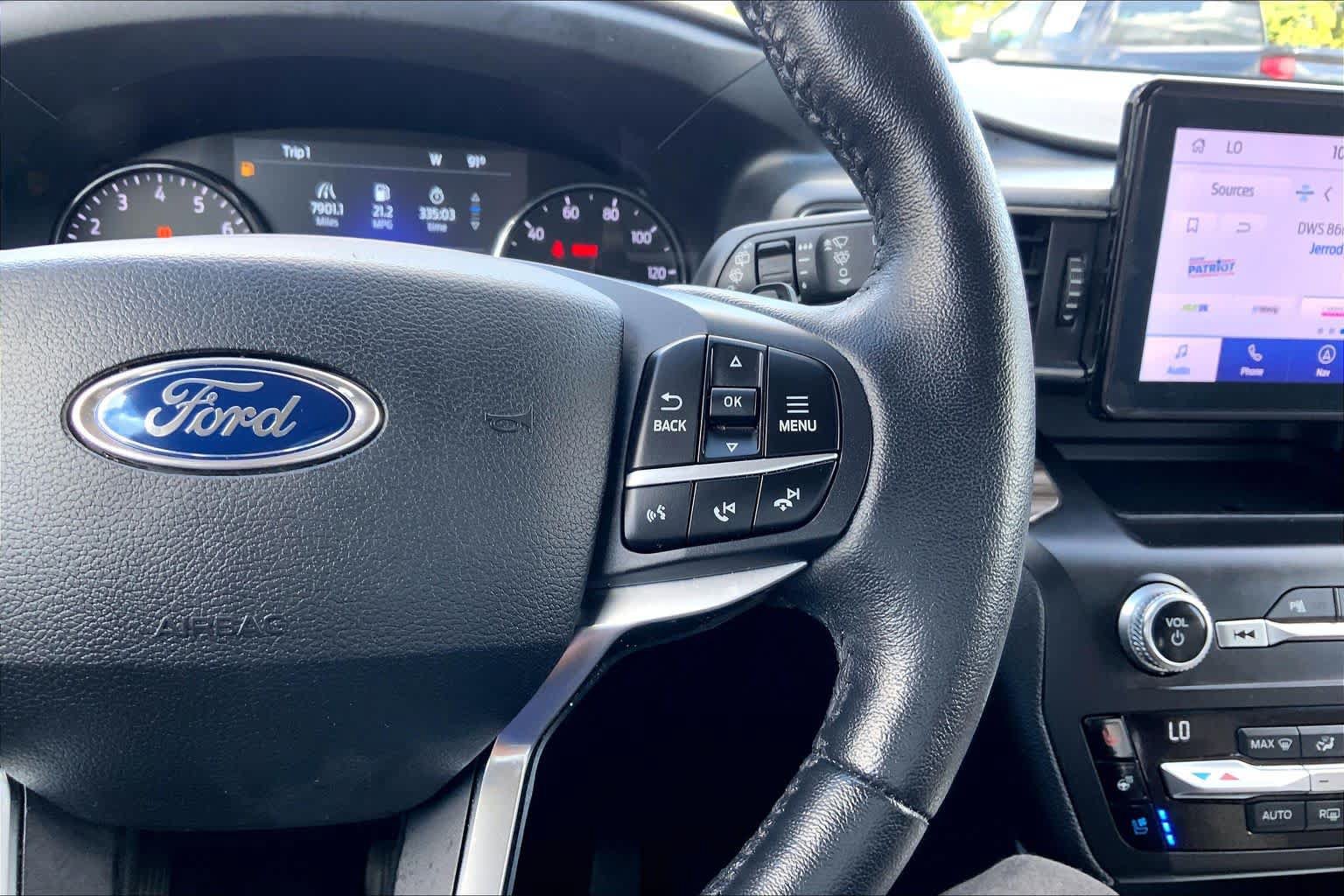 Used 2020 Ford Explorer Limited RWD image 24