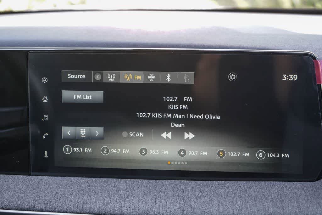 Used 2025 Nissan Kicks SV FWD image 14