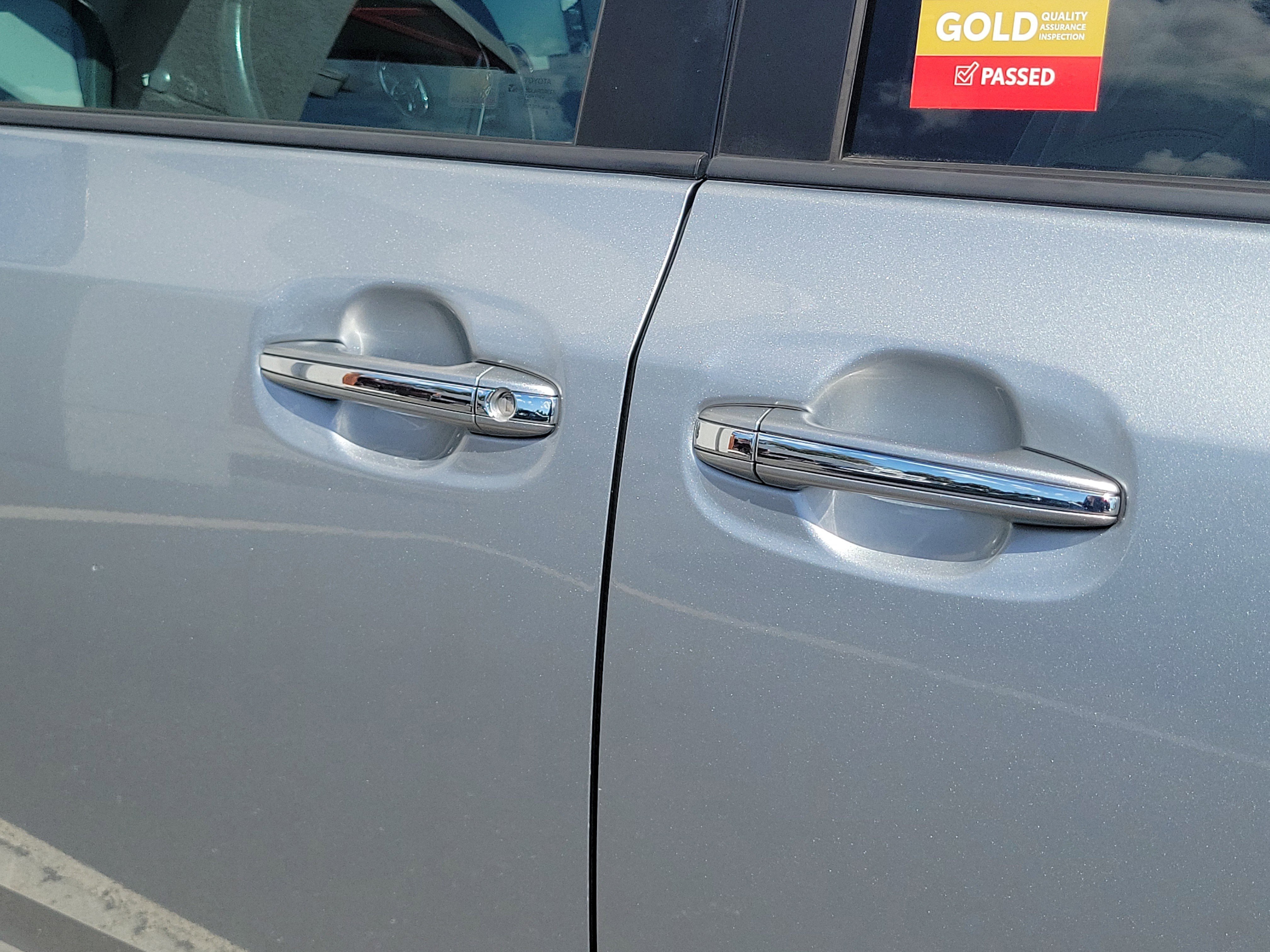 Used 2020 Toyota Sienna XLE image 5