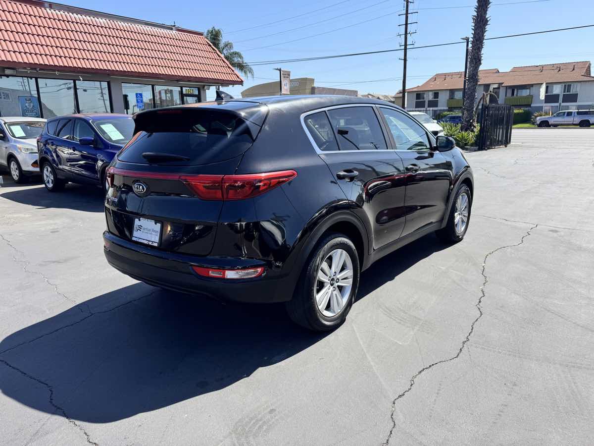 Used 2019 Kia Sportage LX FWD image 6