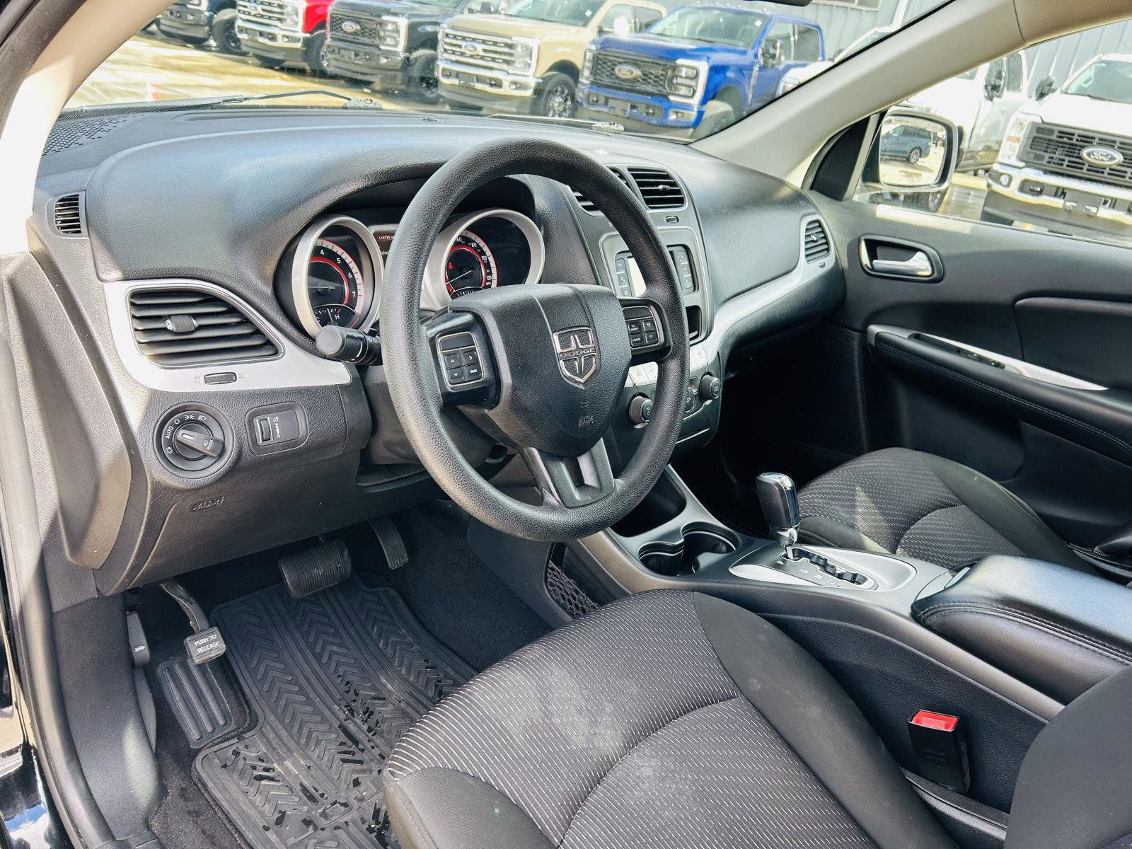 Used 2019 Dodge Journey SE w/ Mopar Chrome Accent Package image 7