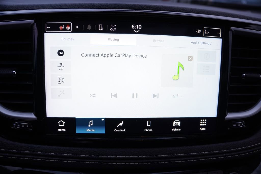 Used 2023 Chrysler Pacifica Touring-L w/ S Appearance Package image 6