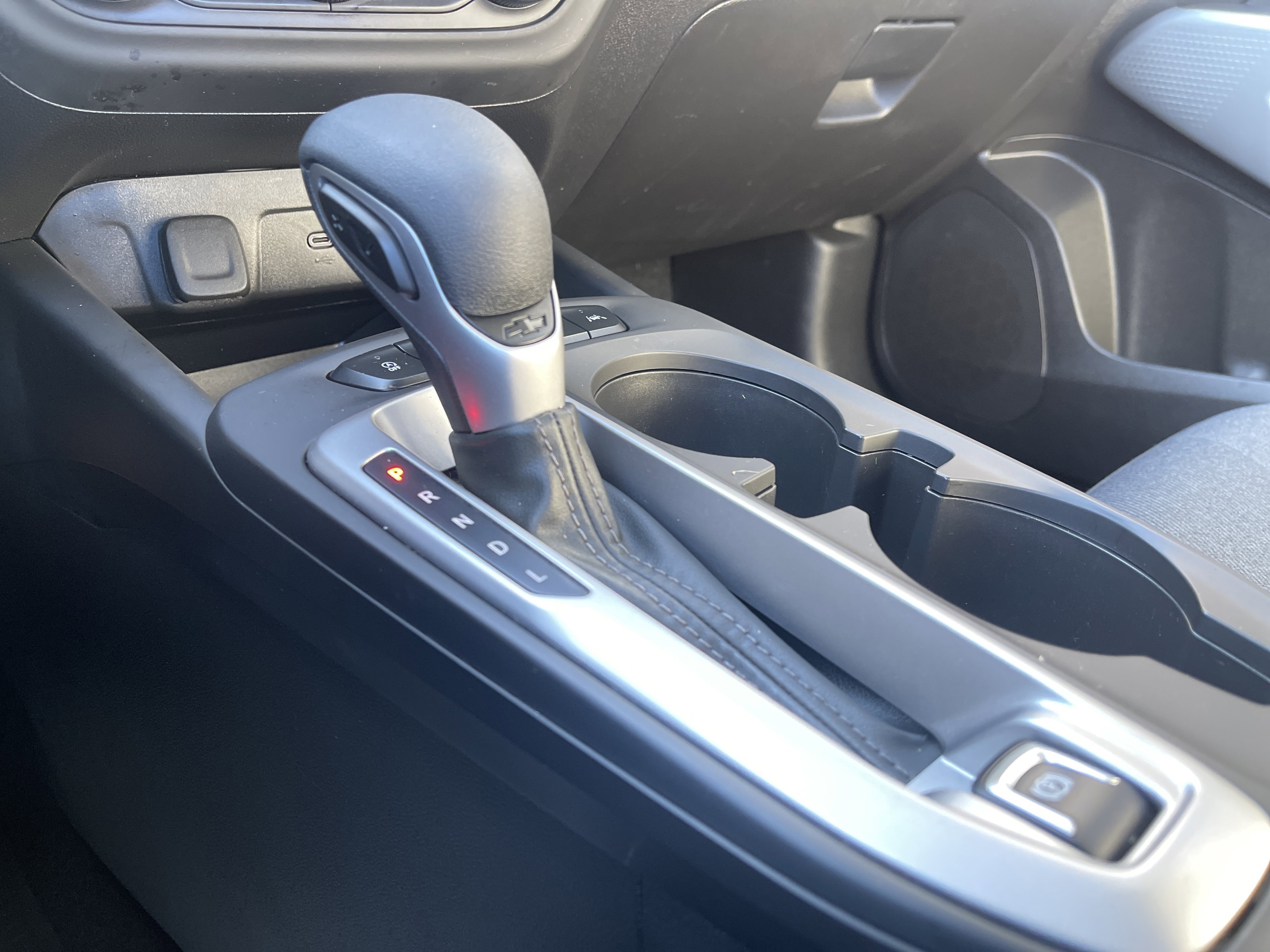 Used 2024 Chevrolet Trax LS w/ LS Convenience Package image 27