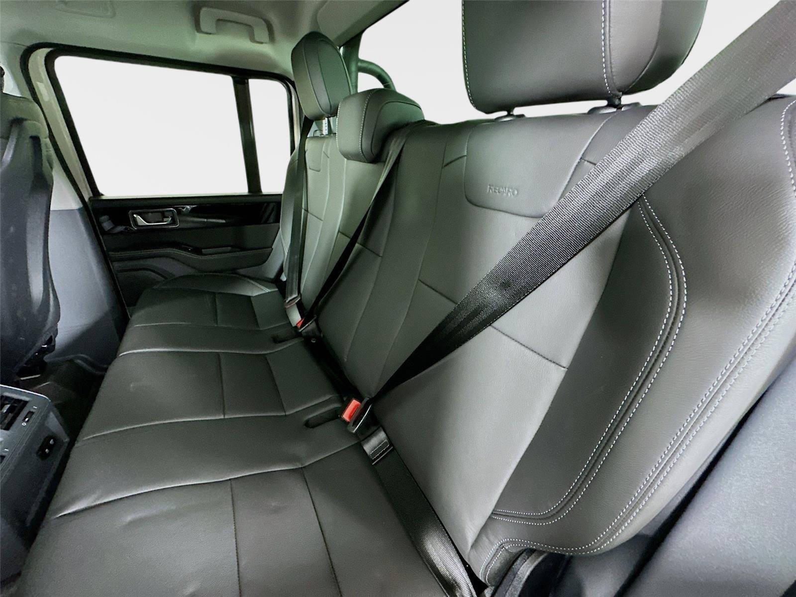 New 2025 INEOS Grenadier Fieldmaster Edition image 36