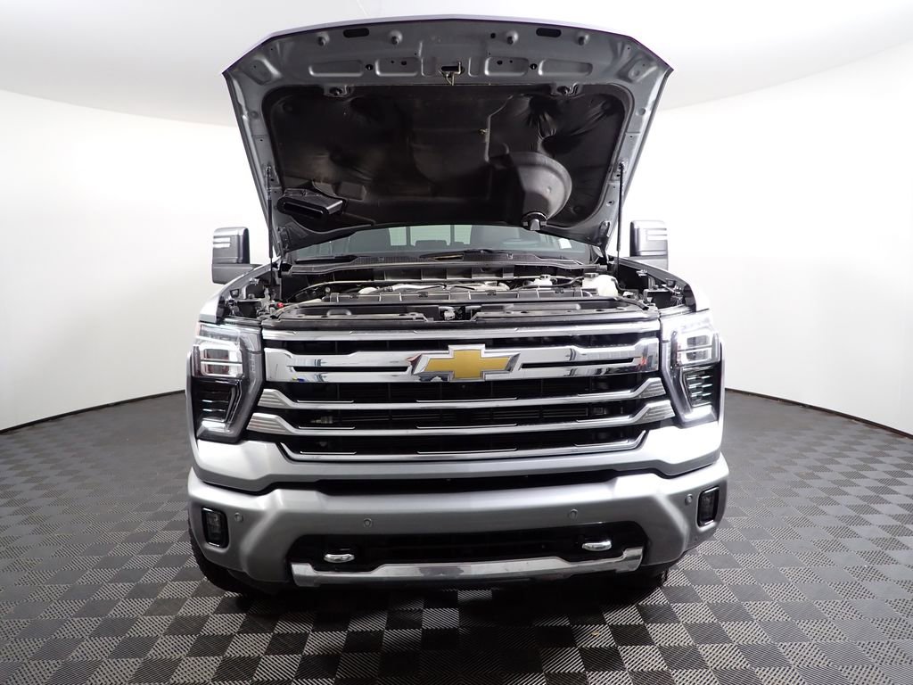 Used 2024 Chevrolet Silverado 3500 High Country w/ High Country Premium Package AWD/4WD image 44