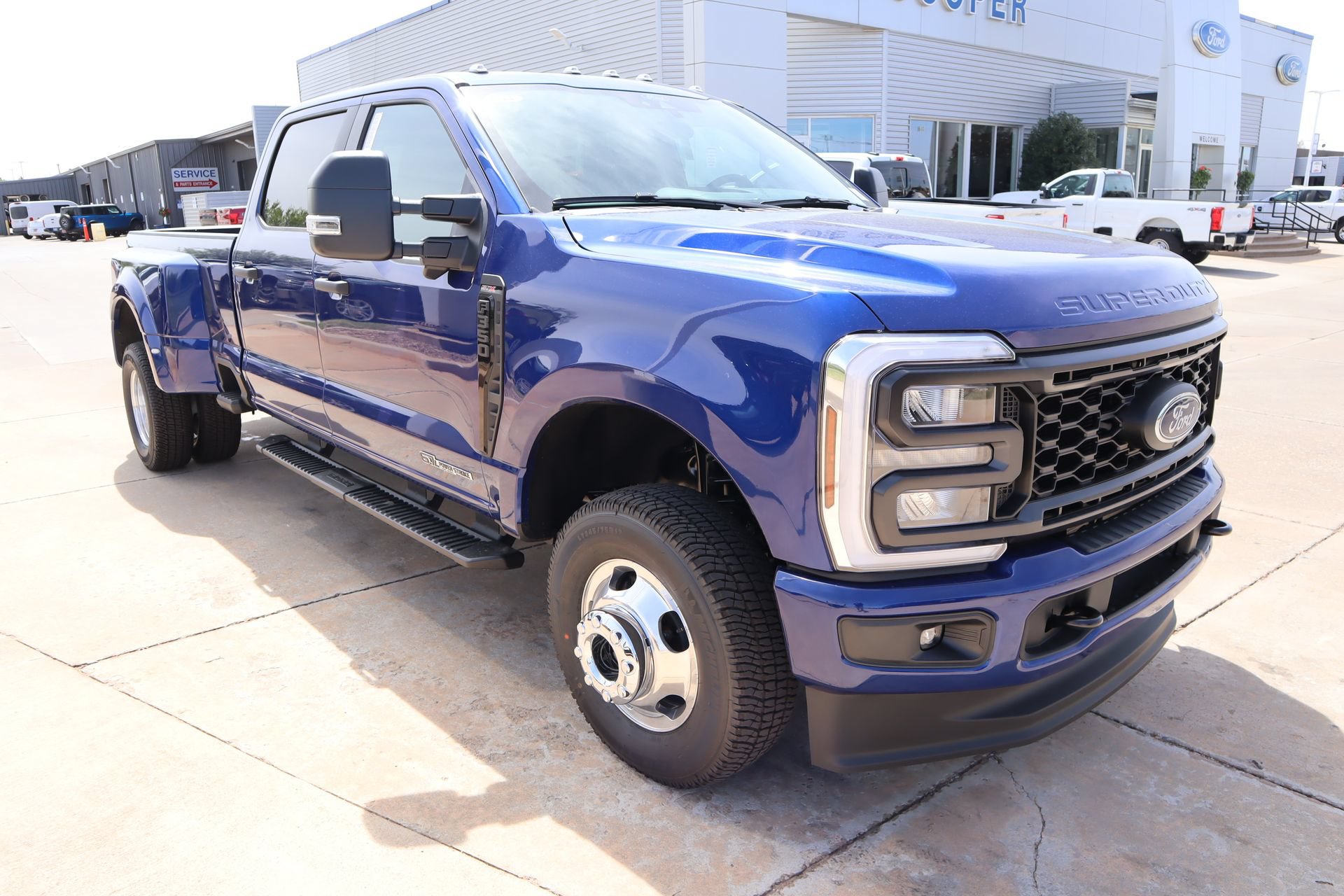 New 2026 Ford F350 XL w/ STX Appearance Package AWD/4WD 360° Tour
