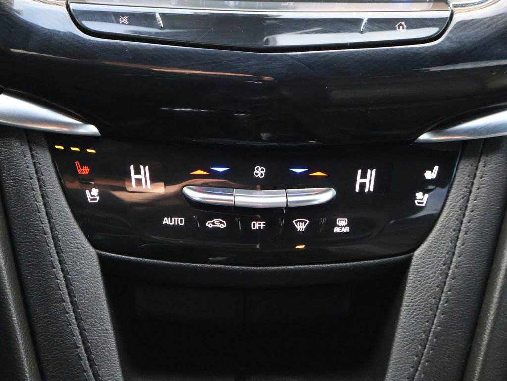 Used 2023 Cadillac XT6 Sport w/ Platinum Package image 36