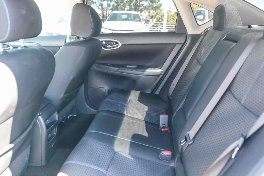 Used 2018 Nissan Sentra SR w/ SR Midnight Edition Package FWD image 18