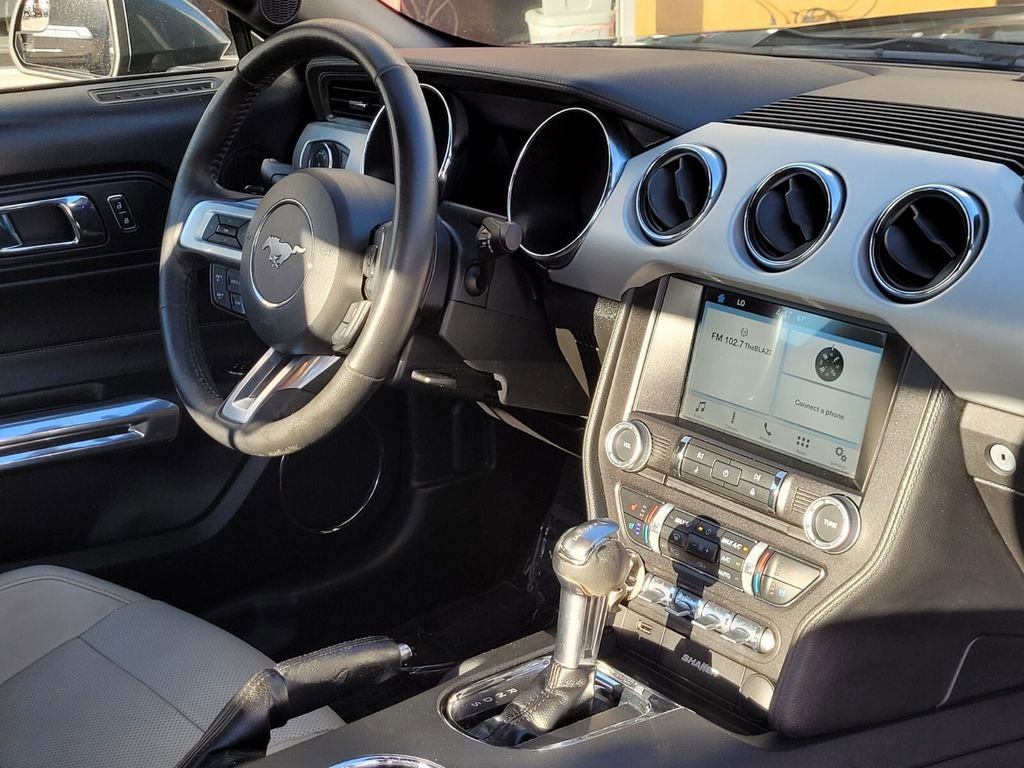 Used 2016 Ford Mustang Premium image 20