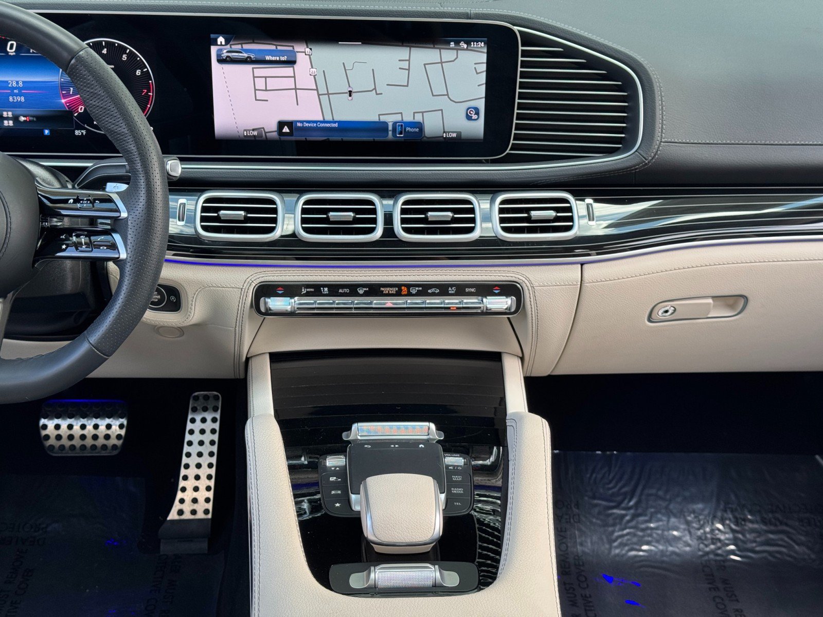 Used 2024 Mercedes-Benz GLS 580 4MATIC image 25