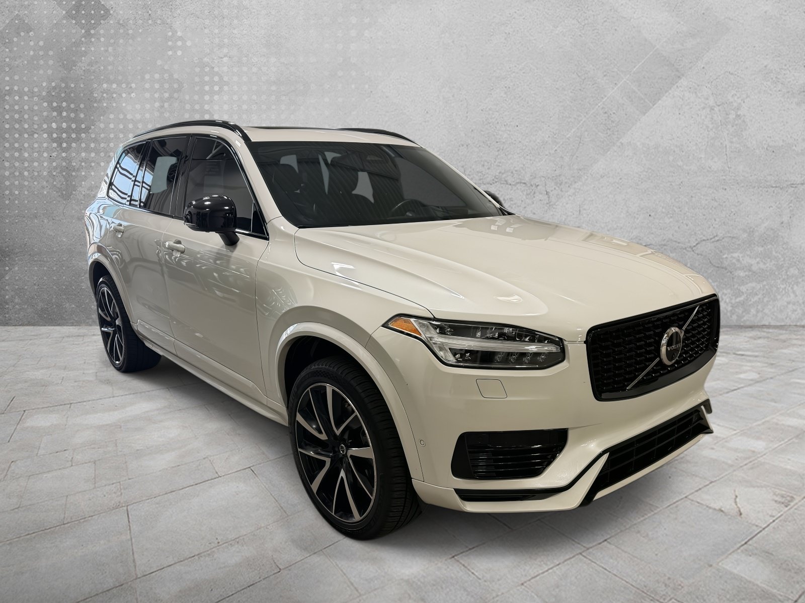 Used 2023 Volvo XC90 T8 Ultimate w/ Lounge Package