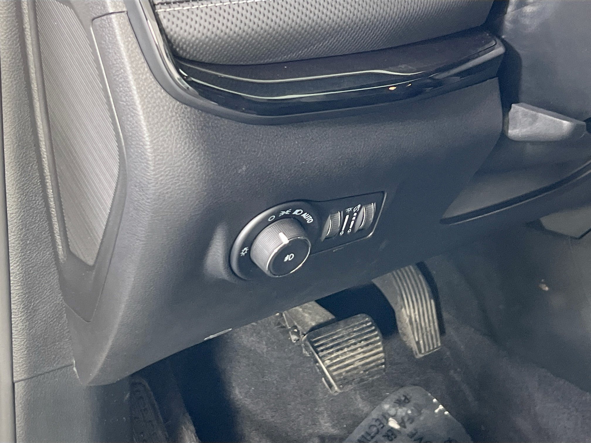 Used 2022 Jeep Compass Latitude AWD/4WD image 10