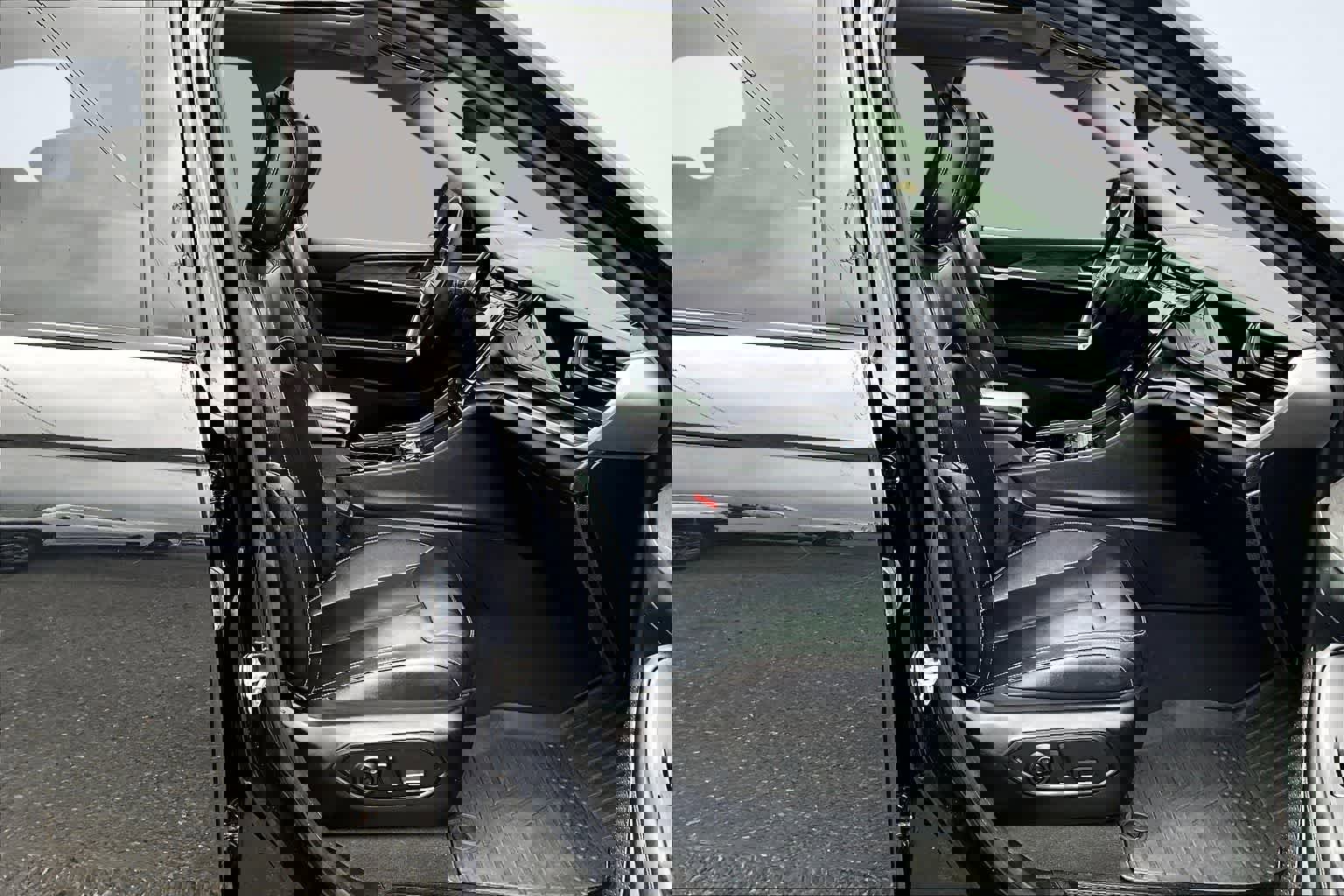 Used 2022 Jeep Grand Cherokee Limited 4xe w/ MOPAR Finishing Package image 14