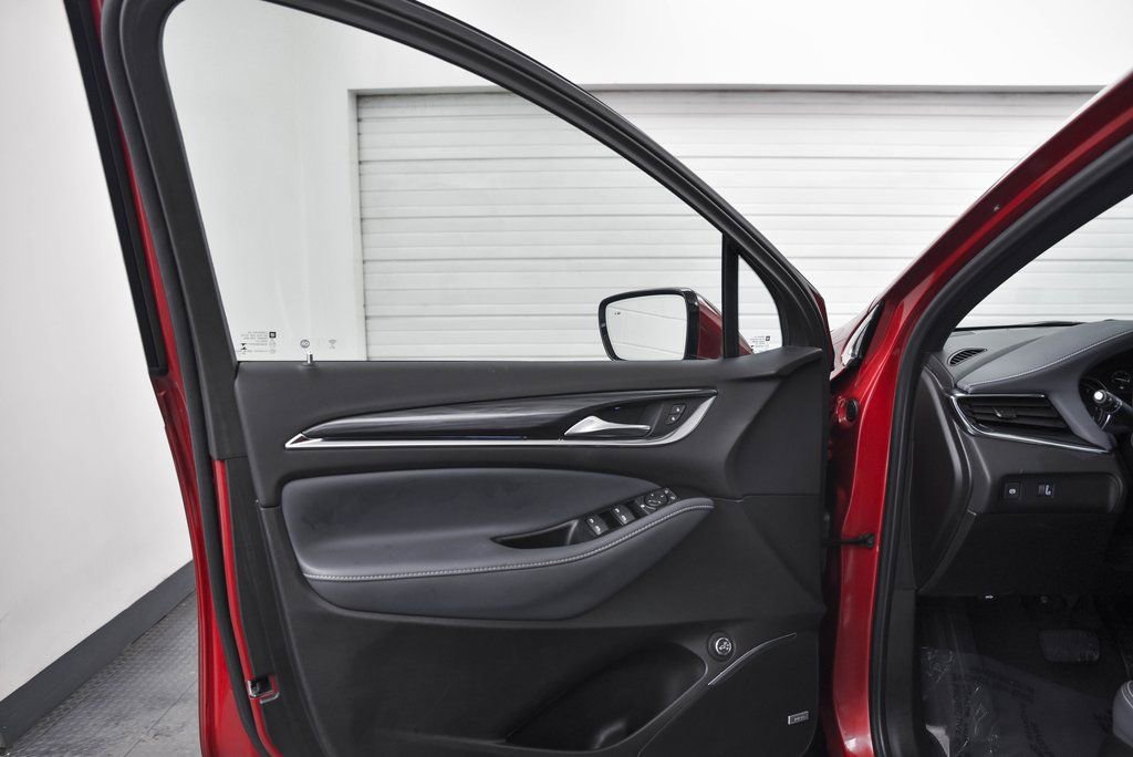 Used 2023 Buick Enclave Essence w/ Experience Buick Package image 9