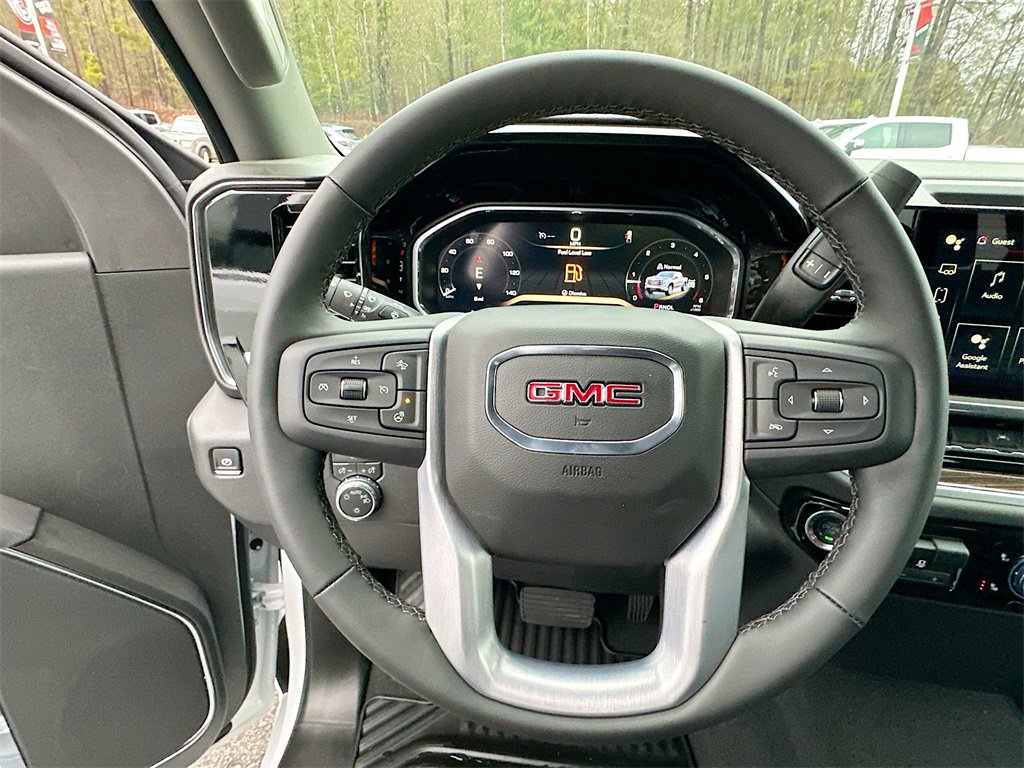 New 2026 GMC Sierra 1500 SLE image 18