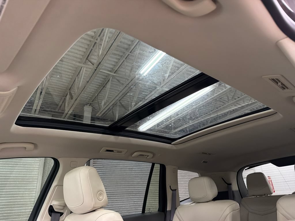 Used 2020 Cadillac XT6 Premium Luxury FWD image 11
